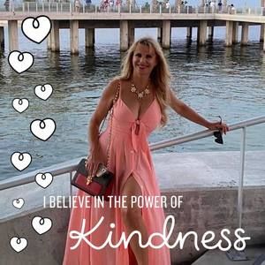 Meet your Posher, Nadia